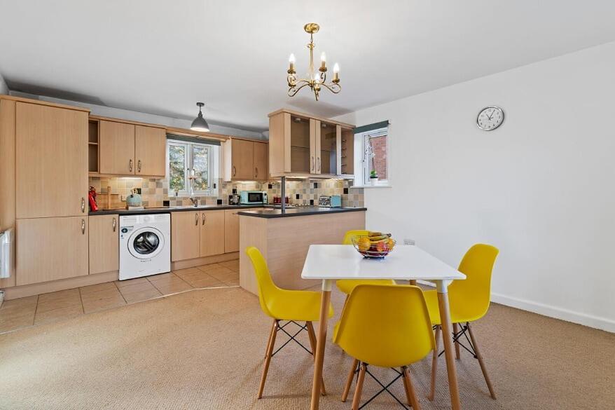 Chestnut Contractor Stays Wellingborough Phòng bức ảnh